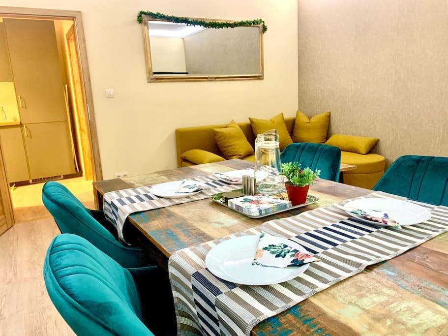 Brand New, Design Apartment Jojo, Oldtown, Balcony ブラチスラヴァ エクステリア 写真